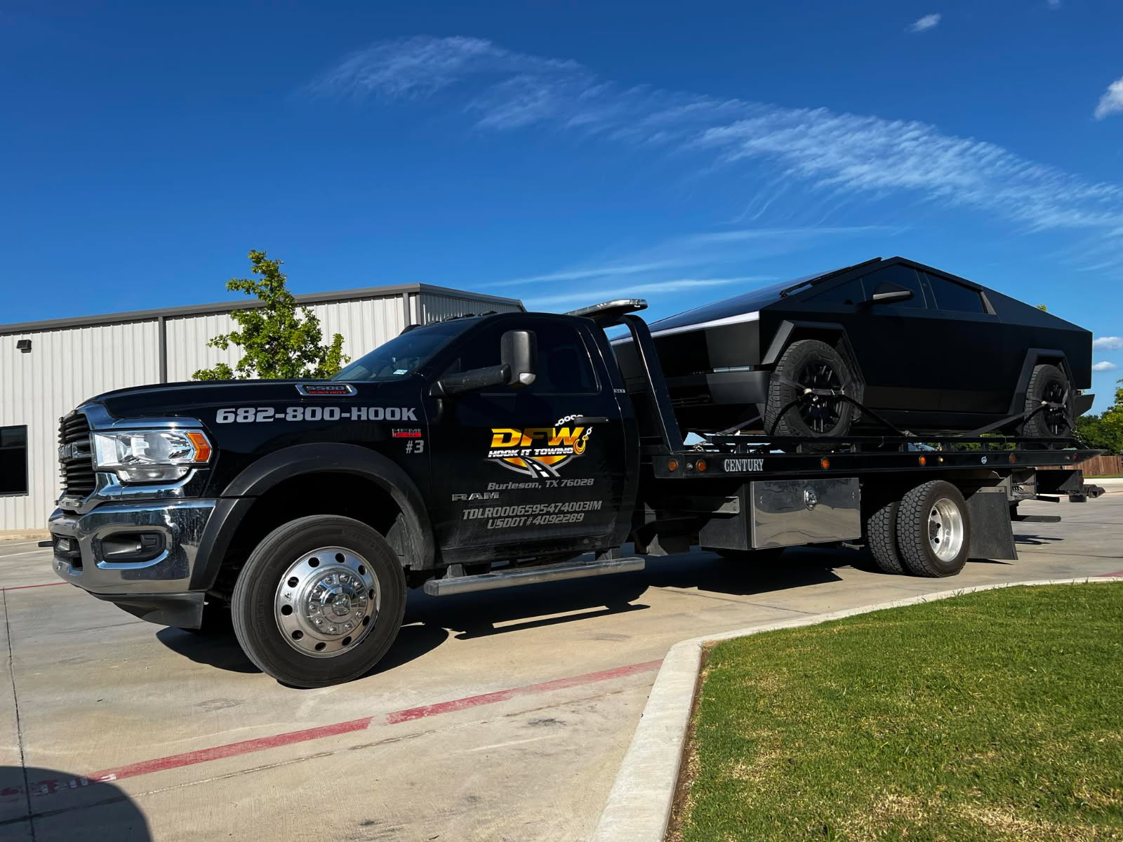 Medium Duty Towing in  Burleson Texas